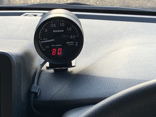 PIVOT �u�[�X�g�v DUAL GAUGE RS DRXB